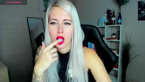 Snapshot of nastasya_cute chatting on September 2025 01:38:01 AM Nastya online show from September 2025 01:38:01 AM