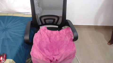 Mona online show from January 2025 01:05:02 AM