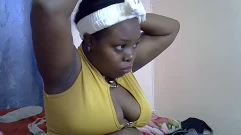 Snapshot of nastier_gal chatting on December 2025 06:24:02 PM Nunu online show from December 2025 06:24:02 PM