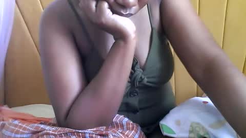 Sweet Ella online show from December 2025 06:21:01 AM