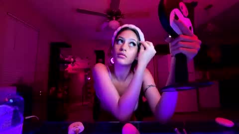 nasttyyynattt online show from June 2026 04:00:01 AM