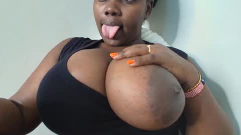 Snapshot of nasty_nohelah chatting on February 2026 05:03:02 AM chimummy online show from February 2026 05:03:02 AM