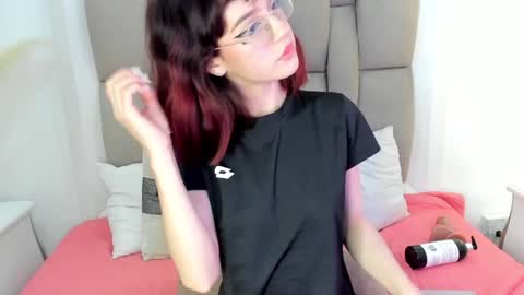 Snapshot of nastya_fantasy chatting on December 2024 10:44:02 PM Nastya online show from December 2024 10:44:02 PM