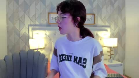 Snapshot of nastya_fantasy chatting on February 2025 07:23:02 PM Nastya online show from February 2025 07:23:02 PM