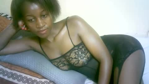 Marie online show from October 2025 11:09:02 AM