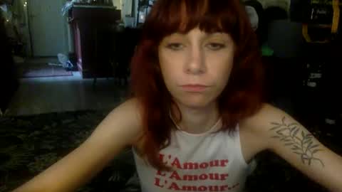 Snapshot of nastyloveparis chatting on October 2025 02:31:01 PM nastyloveparis online show from October 2025 02:31:01 PM