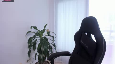 nat_bakerss online show from February 2026 04:16:01 PM