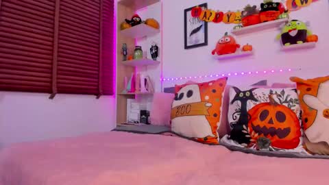 Snapshot of nata_villalobos chatting on November 2025 11:18:02 PM nata_villalobos online show from November 2025 11:18:02 PM