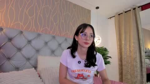 natalia online show from May 2026 07:52:02 PM