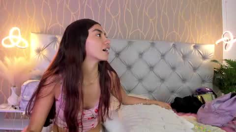 Snapshot of natalhy_ chatting on June 2026 06:07:02 PM natalia online show from June 2026 06:07:02 PM
