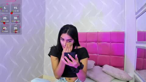 Snapshot of natalia_aguirre chatting on February 2025 12:22:02 PM Naty online show from February 2025 12:22:02 PM