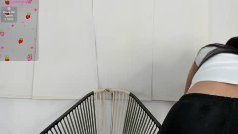 Snapshot of natalia_aguirre chatting on February 2025 12:28:01 PM Naty online show from February 2025 12:28:01 PM