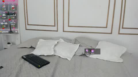 Snapshot of natalia_aguirre chatting on February 2025 03:32:01 PM Naty online show from February 2025 03:32:01 PM