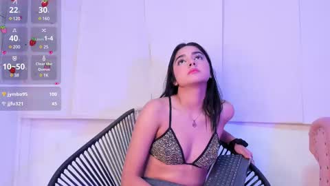 Snapshot of natalia_aguirre chatting on February 2025 06:54:02 PM Naty online show from February 2025 06:54:02 PM