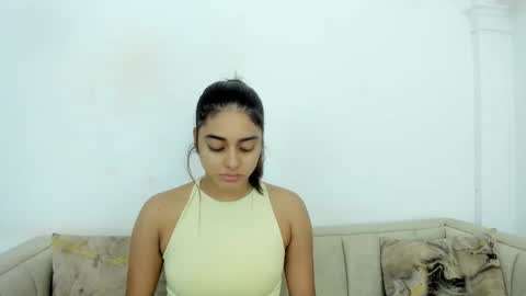 Snapshot of natalia_aguirre chatting on November 2025 12:18:02 PM Naty online show from November 2025 12:18:02 PM