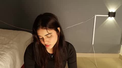 Snapshot of natalia_aguirre chatting on December 2025 12:14:02 PM Naty online show from December 2025 12:14:02 PM