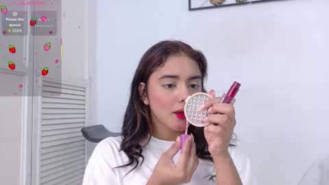 Snapshot of natalia_aguirre chatting on December 2025 12:10:01 PM Naty online show from December 2025 12:10:01 PM