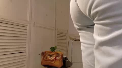 Snapshot of natalia_aguirre chatting on February 2026 12:20:01 PM Naty online show from February 2026 12:20:01 PM