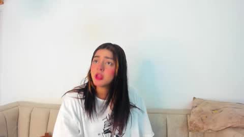 Snapshot of natalia_aguirre chatting on February 2026 12:21:01 PM Naty online show from February 2026 12:21:01 PM