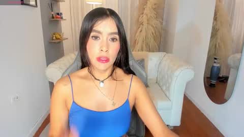 Snapshot of natalia_leon8 chatting on December 2025 03:45:02 AM Natalia Leon online show from December 2025 03:45:02 AM