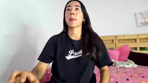 Nati online show from October 2025 08:07:01 PM