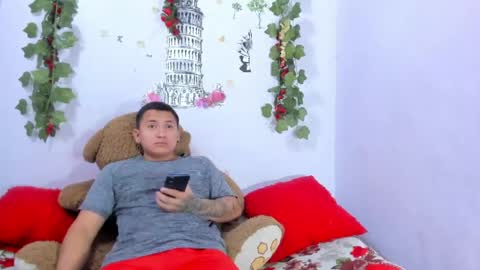 nataliaandjulliam online show from March 2026 03:11:02 AM