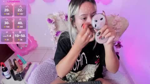 Snapshot of nataliahenao_69 chatting on November 2025 02:28:01 PM Nataliua Henao online show from November 2025 02:28:01 PM