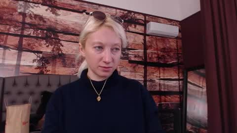 Natalie online show from November 2025 11:42:02 AM