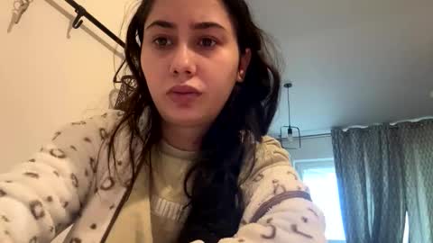 Natalie online show from December 2025 07:57:02 AM