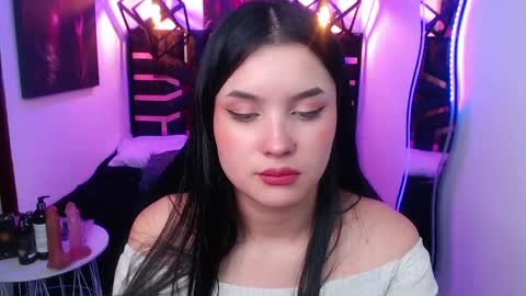 natalie  online show from May 2026 07:45:02 PM