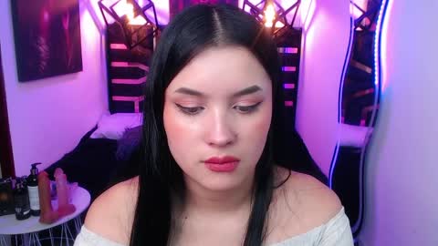 natalie  online show from May 2026 08:07:02 PM