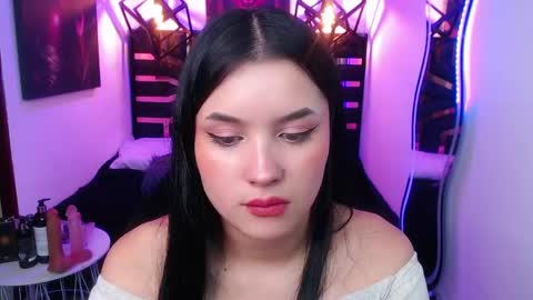 natalie  online show from May 2026 08:18:02 PM