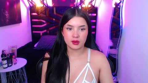 natalie  online show from May 2026 09:10:01 PM