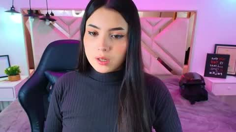 Snapshot of natalie_loffreda chatting on June 2026 08:00:02 PM natalie online show from June 2026 08:00:02 PM