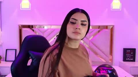 Snapshot of natalie_loffreda chatting on July 2026 07:38:02 PM natalie online show from July 2026 07:38:02 PM