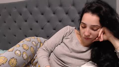 Snapshot of natalie_mia chatting on January 2025 06:36:02 AM Miia online show from January 2025 06:36:02 AM