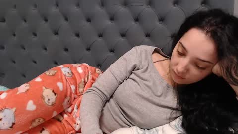 Snapshot of natalie_mia chatting on February 2025 03:10:02 AM Miia online show from February 2025 03:10:02 AM