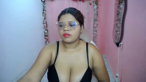 Snapshot of natalie_tits1 chatting on September 2025 06:54:01 PM natalie_tits1 online show from September 2025 06:54:01 PM