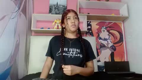 natalieevansx online show from December 2024 07:15:02 PM