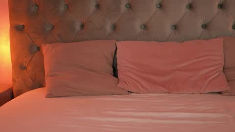 Snapshot of natalieshaw chatting on October 2025 02:09:02 AM Natalie online show from October 2025 02:09:02 AM