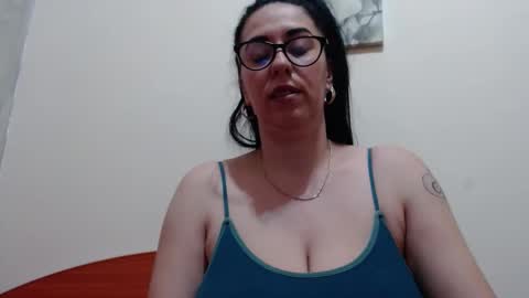 Snapshot of natally565656 chatting on May 2026 12:44:02 PM natally online show from May 2026 12:44:02 PM