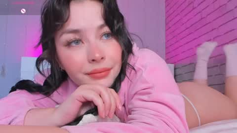 Nataly online show from April 2026 07:11:01 AM