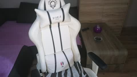 Snapshot of natascha1202 chatting on December 2024 01:47:02 AM Natalli online show from December 2024 01:47:02 AM