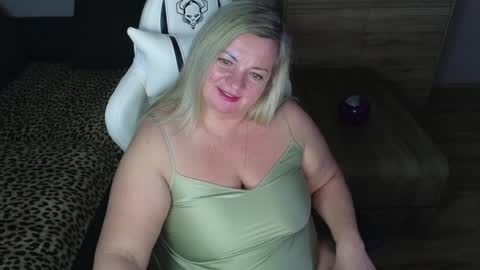 Snapshot of natascha1202 chatting on January 2025 03:34:02 AM Natalli online show from January 2025 03:34:02 AM