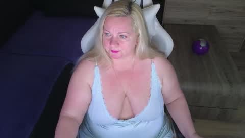 Snapshot of natascha1202 chatting on October 2025 09:23:02 PM Natalli online show from October 2025 09:23:02 PM