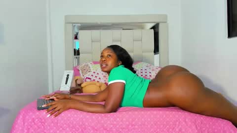 SARA online show from October 2025 01:06:02 AM