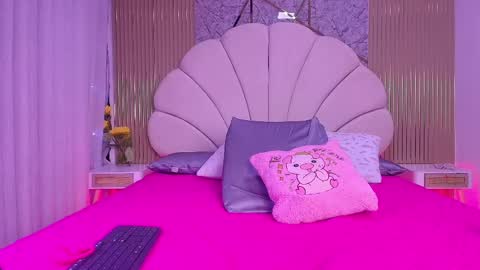 Natasha online show from May 2026 07:19:02 PM
