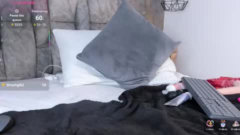 Snapshot of natasha_steele chatting on February 2026 11:31:02 PM natasha online show from February 2026 11:31:02 PM