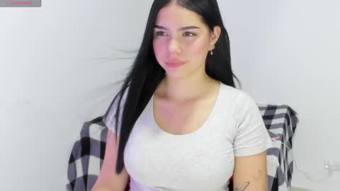 Natalia online show from January 2025 10:28:02 PM