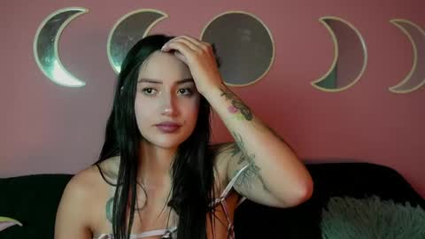 Hello im Natti online show from May 2026 03:47:02 AM